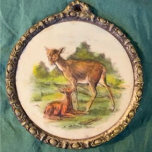 Artini Deer and Fawn Sculptured Engraving hand painted Round